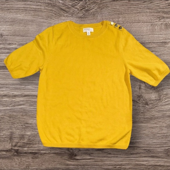 NWOT- Morgan Taylor Medium Vibrant Yellow Knit 3/4 Sleeve w/ Button Detailing - Picture 1 of 4